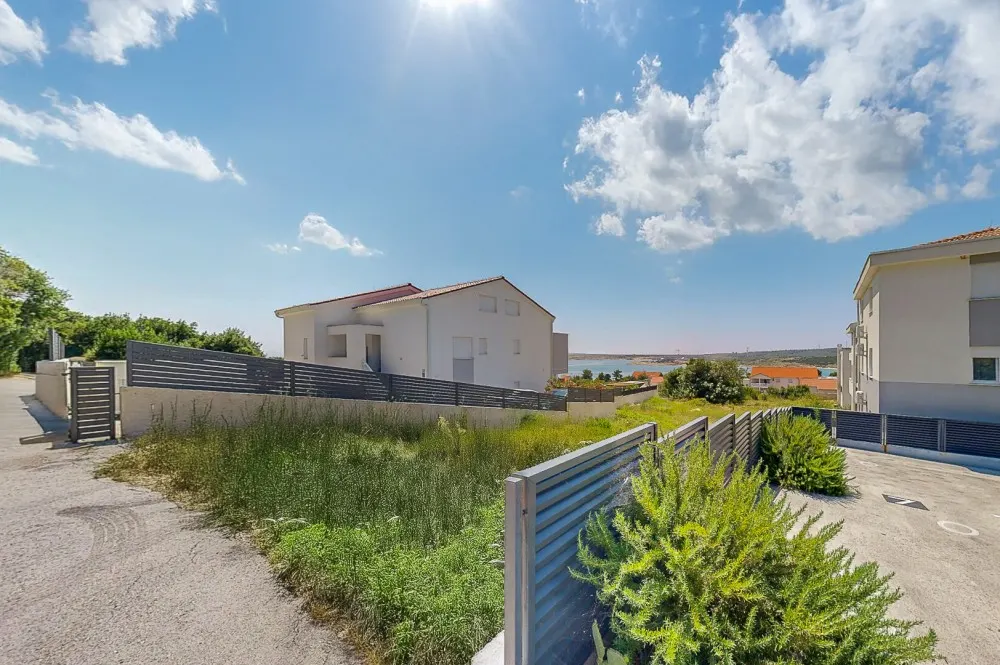 KITZIMMO-Grundstück mit Meerblick & Baugenehmigung für ein Apartmenthaus - Immobilien Kroatien.