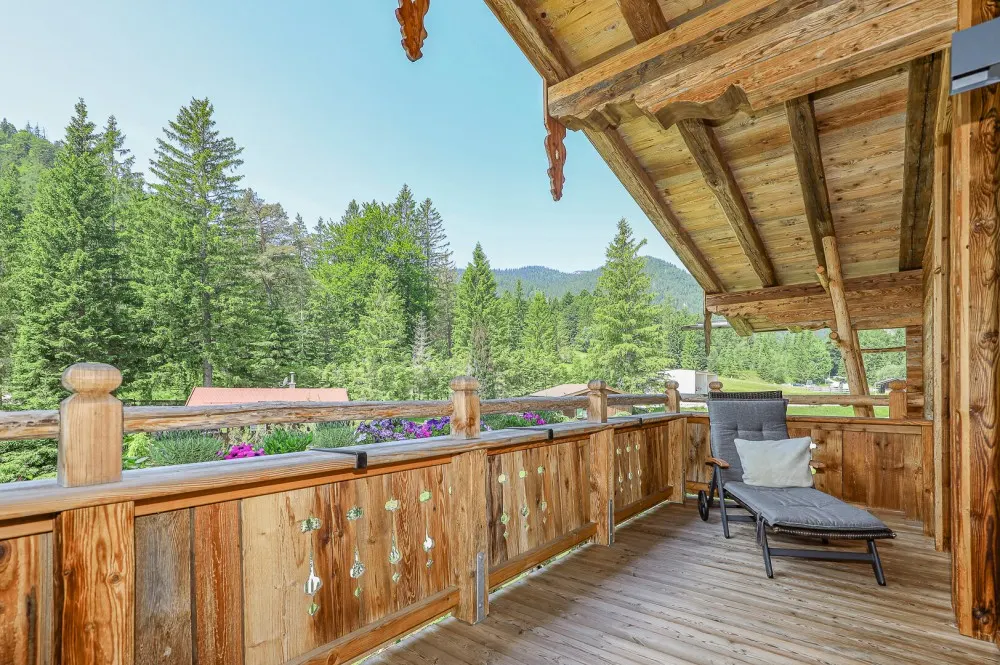 KITZIMMO-Zwei Luxuschalets mit Panoramablick in Top-Ruhelage kaufen - Immobilien Steinberg Tirol.