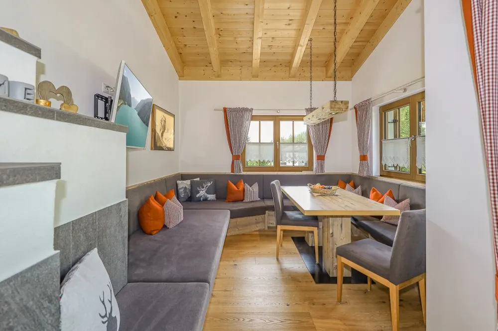 KITZIMMO-Zwei Luxuschalets mit Panoramablick in Top-Ruhelage kaufen - Immobilien Steinberg Tirol.