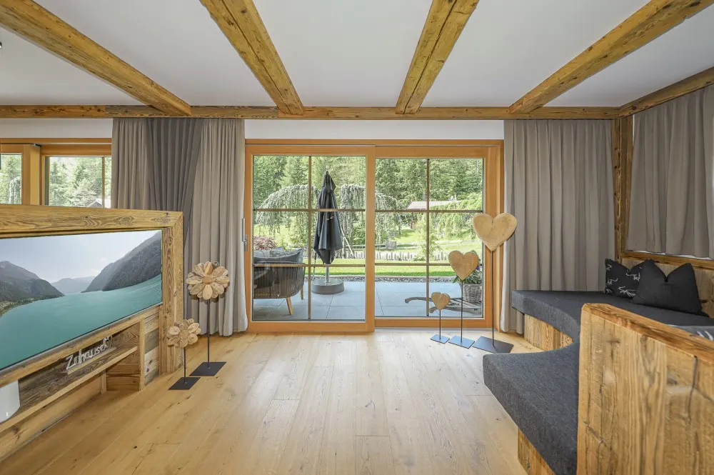 KITZIMMO-Zwei Luxuschalets mit Panoramablick in Top-Ruhelage kaufen - Immobilien Steinberg Tirol.