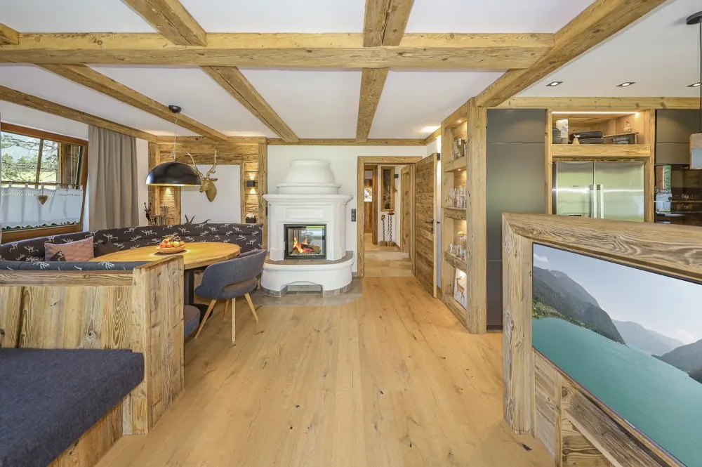 KITZIMMO-Zwei Luxuschalets mit Panoramablick in Top-Ruhelage kaufen - Immobilien Steinberg Tirol.