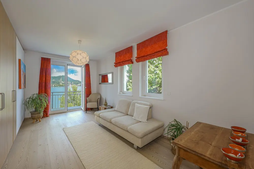 KITZIMMO-Exklusive Villa mit Pool am Traunsee kaufen - Immobilien Gmunden.