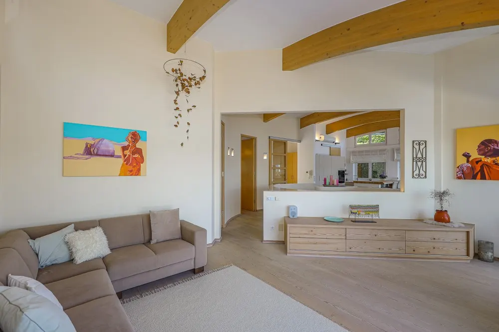 KITZIMMO-Exklusive Villa mit Pool am Traunsee kaufen - Immobilien Gmunden.