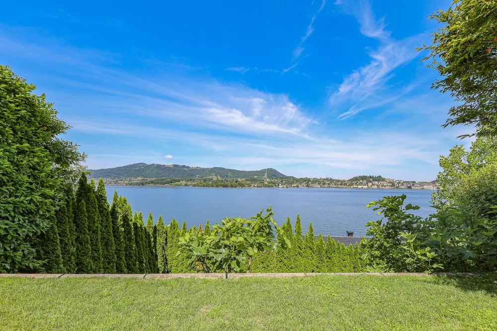 KITZIMMO-Exklusive Villa mit Pool am Traunsee kaufen - Immobilien Gmunden.