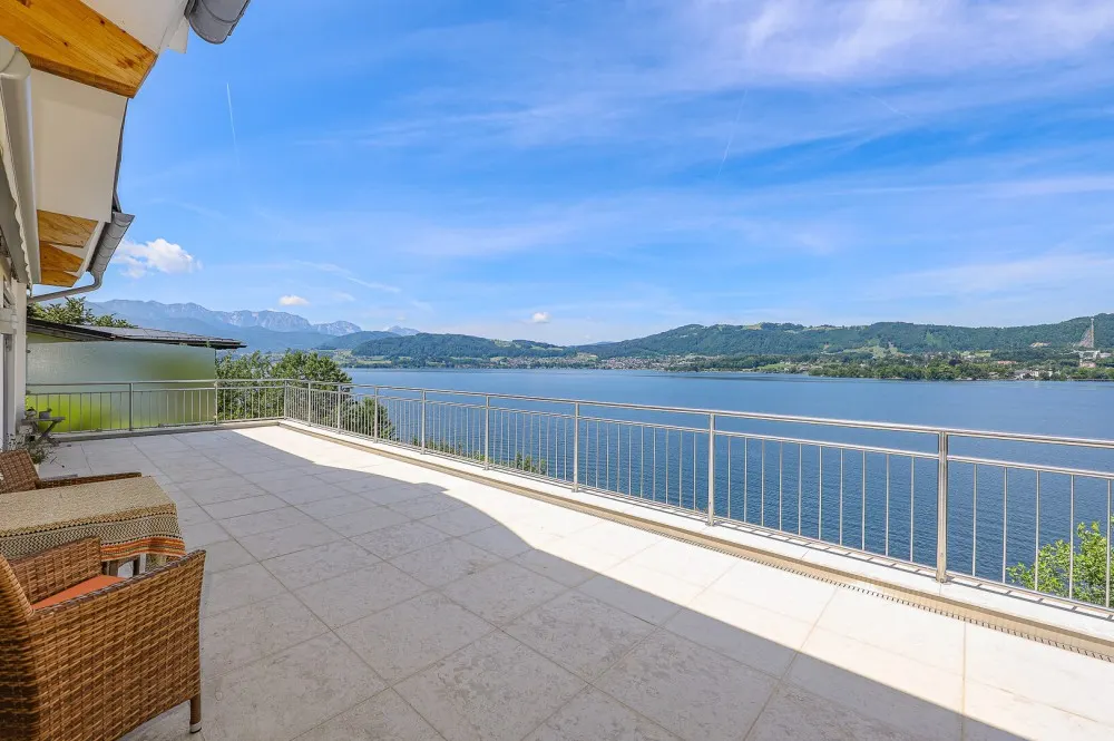 KITZIMMO-Exklusive Villa mit Pool am Traunsee kaufen - Immobilien Gmunden.