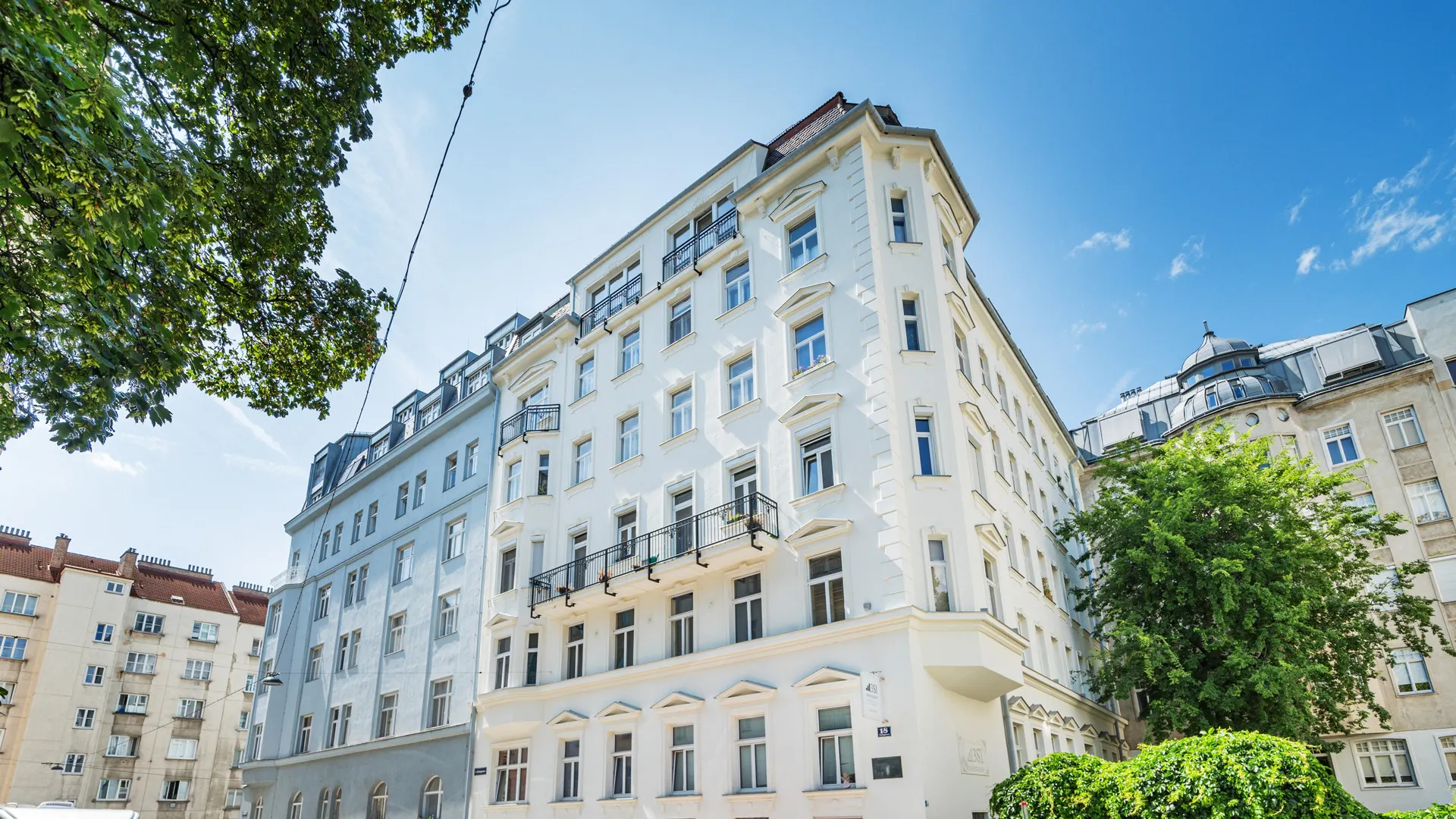 KITZIMMO-Exklusives Dachgeschoss-Apartment kaufen - Immobilien Wien.