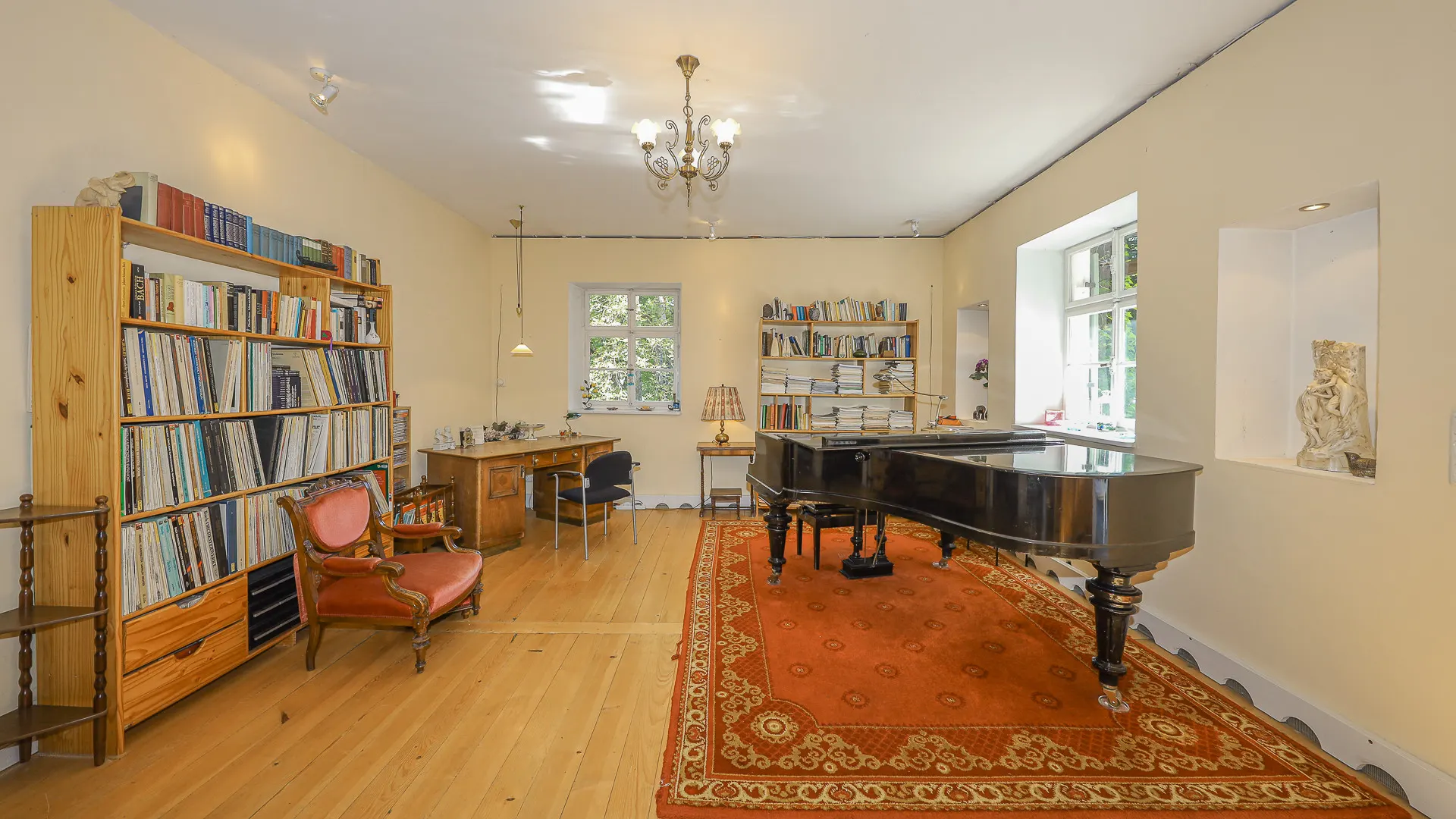 KITZIMMO-Historische Villa in idyllischer Lage kaufen - Immobilien Pinswang Tirol.