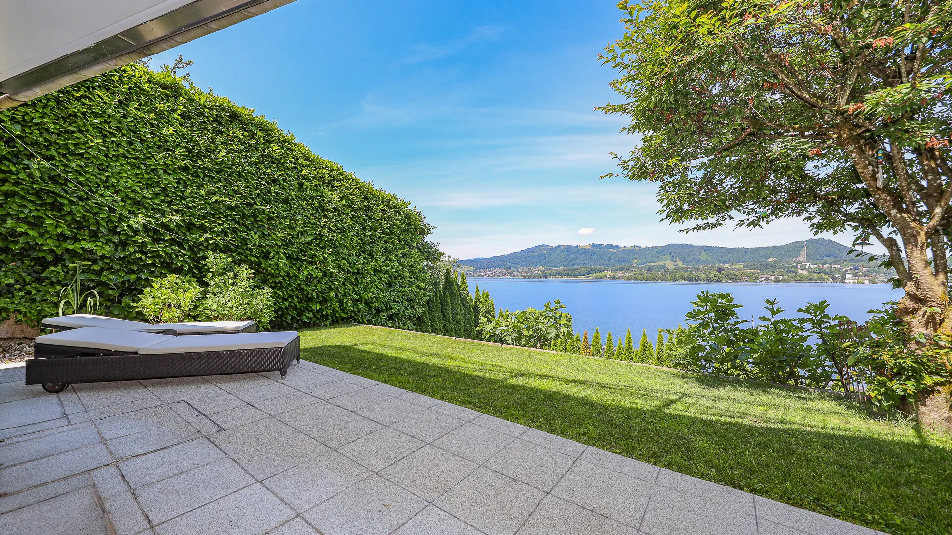 KITZIMMO-Exklusive Villa mit Pool am Traunsee kaufen - Immobilien Gmunden.