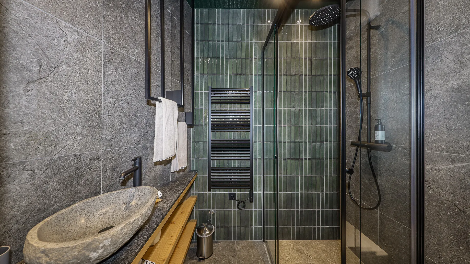 KITZIMMO-Luxus-Apartmenthaus in einzigartiger Top-Sonnenlage kaufen - Immobilien Hollersbach.
