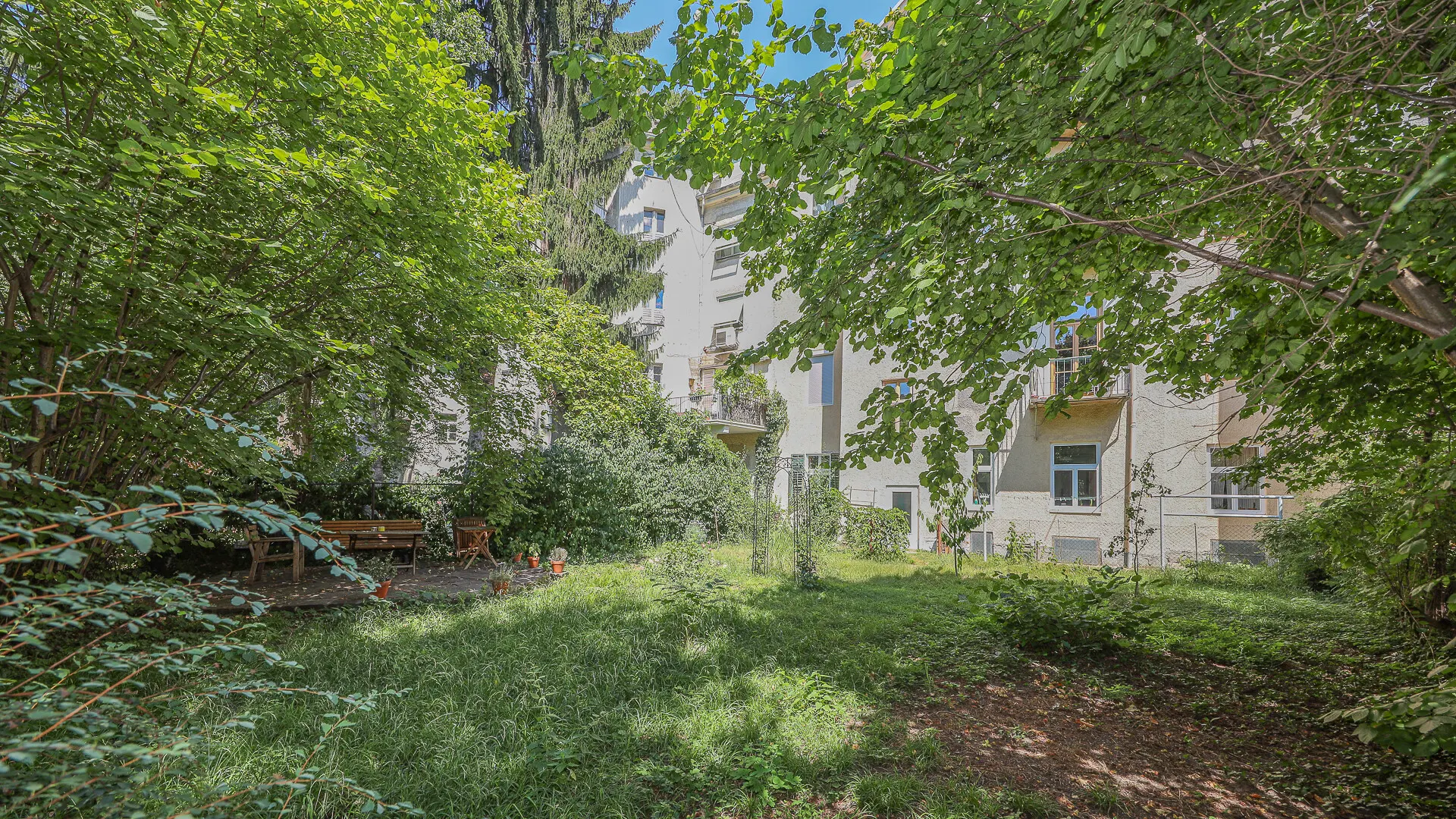 KITZIMMO-Stadthaus in Opernnähe kaufen - Immobilien Graz.